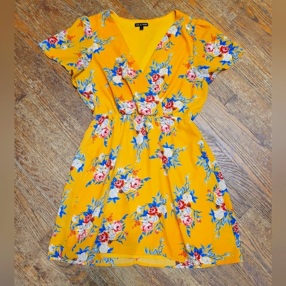 🍒 As U Wish Boho Floral Day Dress size Large - Picture 3 of 13